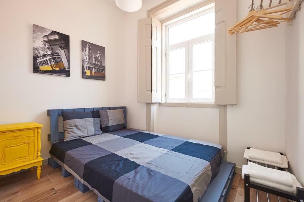 Love Inn Bairro Alto Лиссабон Экстерьер фото