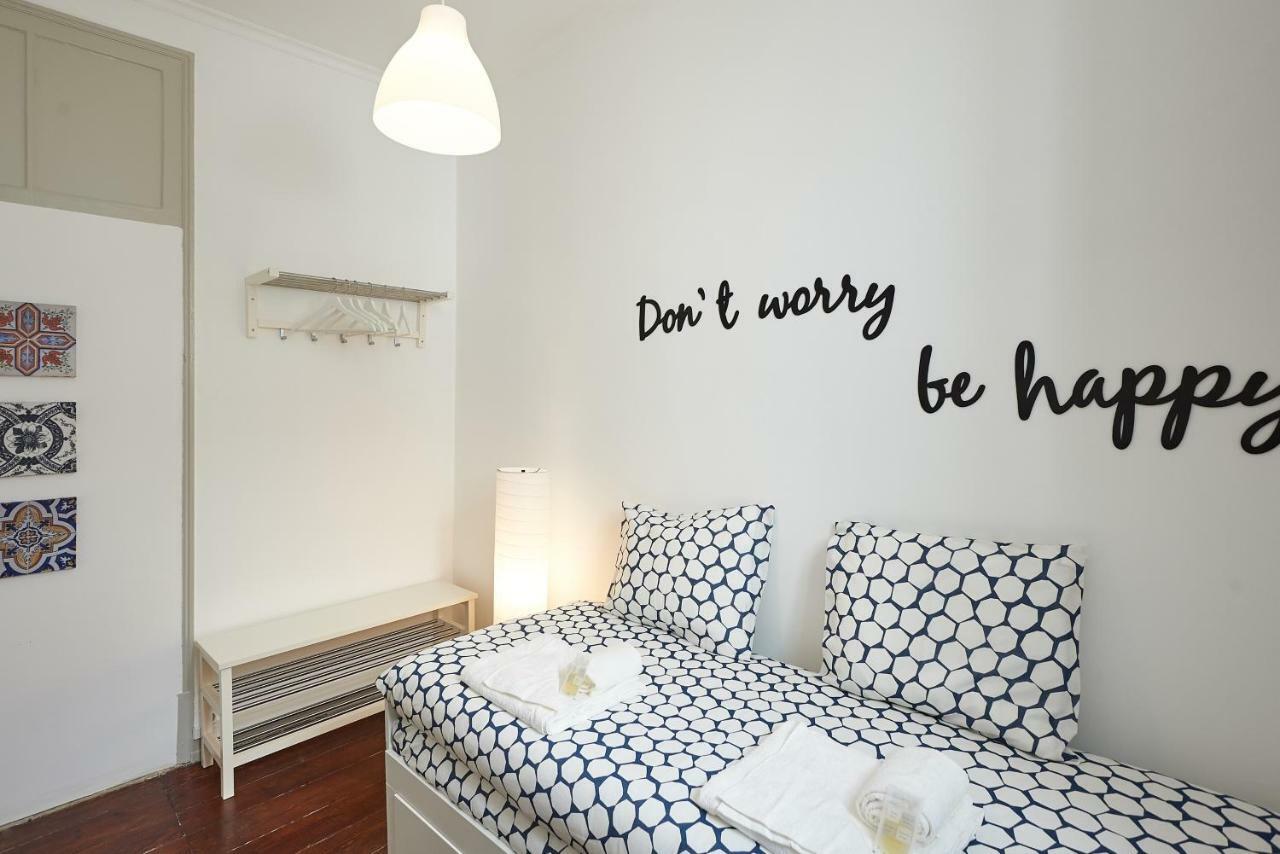 Love Inn Bairro Alto Лиссабон Экстерьер фото